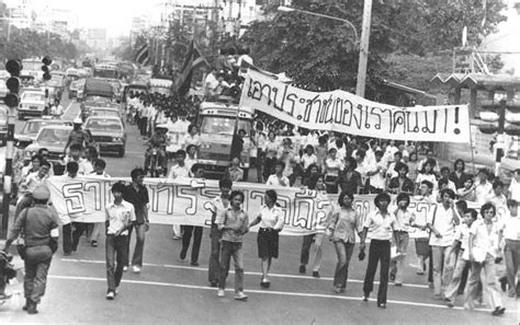 1973 Tayland Öğrenci Protestoları: Siyasi Değişim ve Demokratik İdeallerin Doğuşu