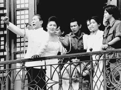 1986 EDSA Devrimi: Filipinler Demokrasisinin Yükselişi ve Ferdinand Marcos'un Düşüşü